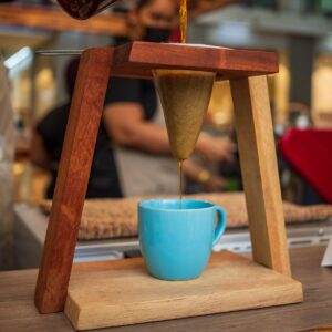 Muebles Artesanal Personalizado & Café Boquete Essentials
